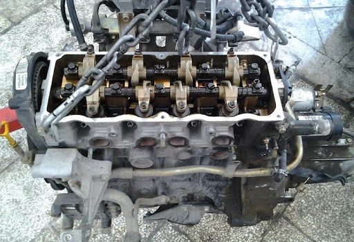 سوار کردن موتور